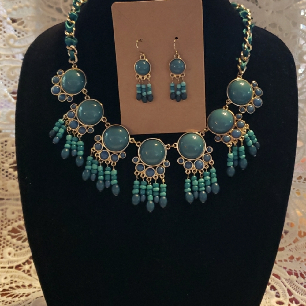 NWOT  2 PIECE JEWELRY SET!